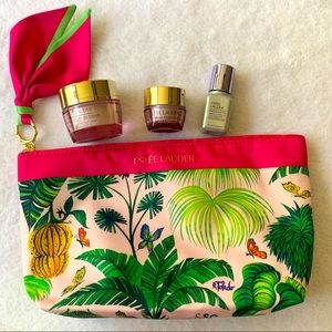 Estee Lauder Spring 2022 Cosmetic Bag & samples